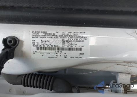 2013 Ford Focus Se z USA, uszkodzony, nr VIN 1FADP3K26DL242380